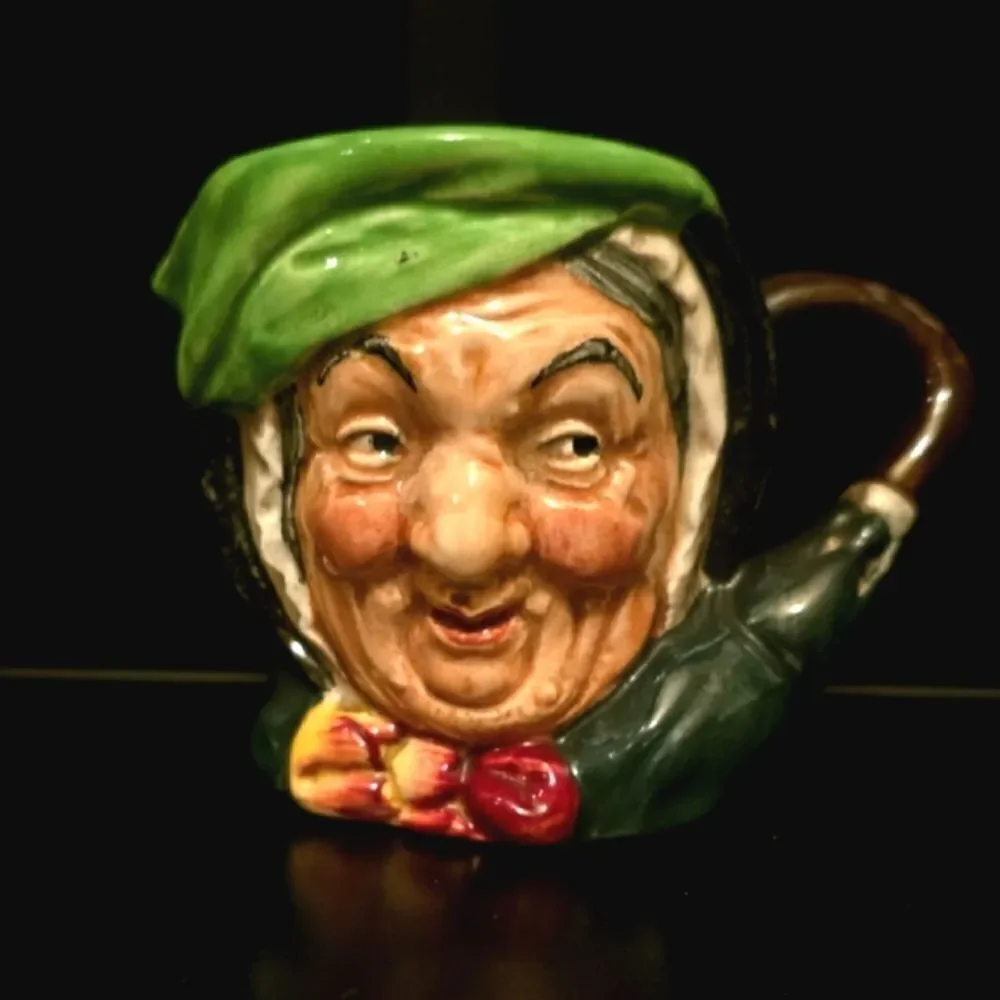 Vintage ROYAL Doulton! 1948 Sairey Gamp Toby Mug Jug.